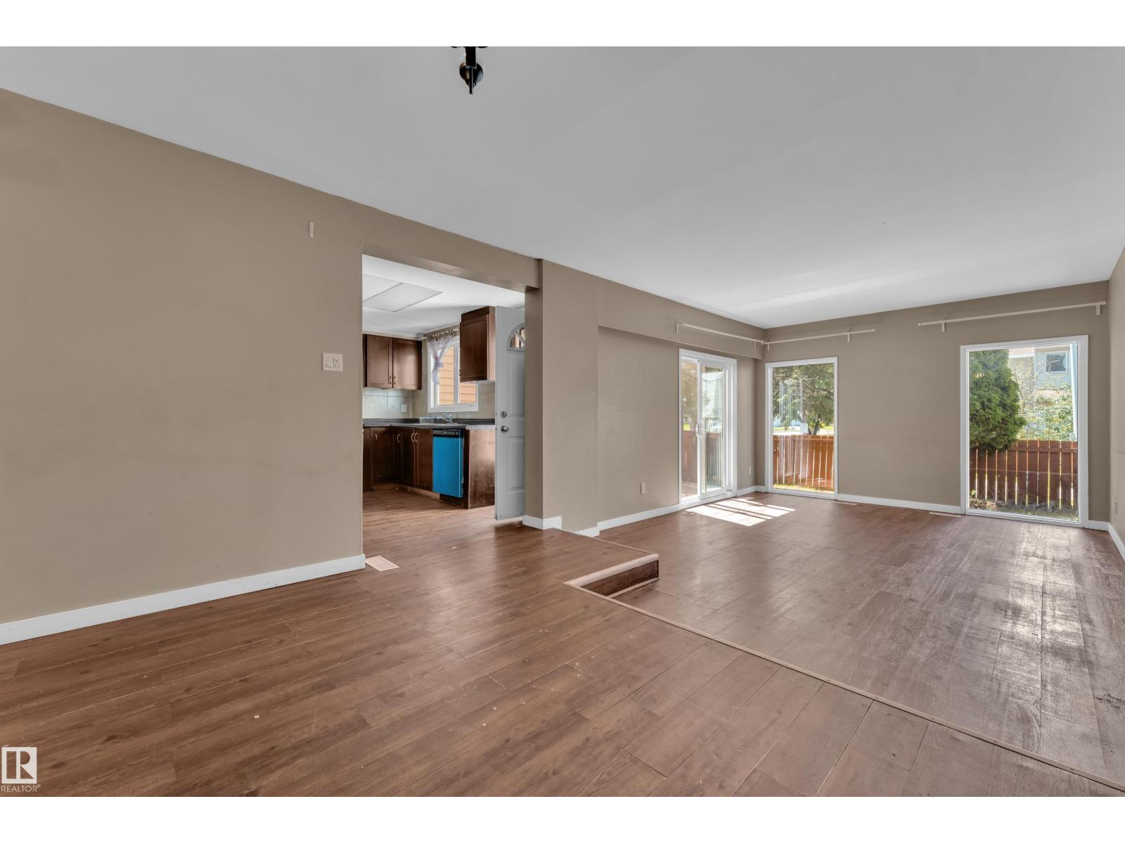 6632 36A AV NW - 11