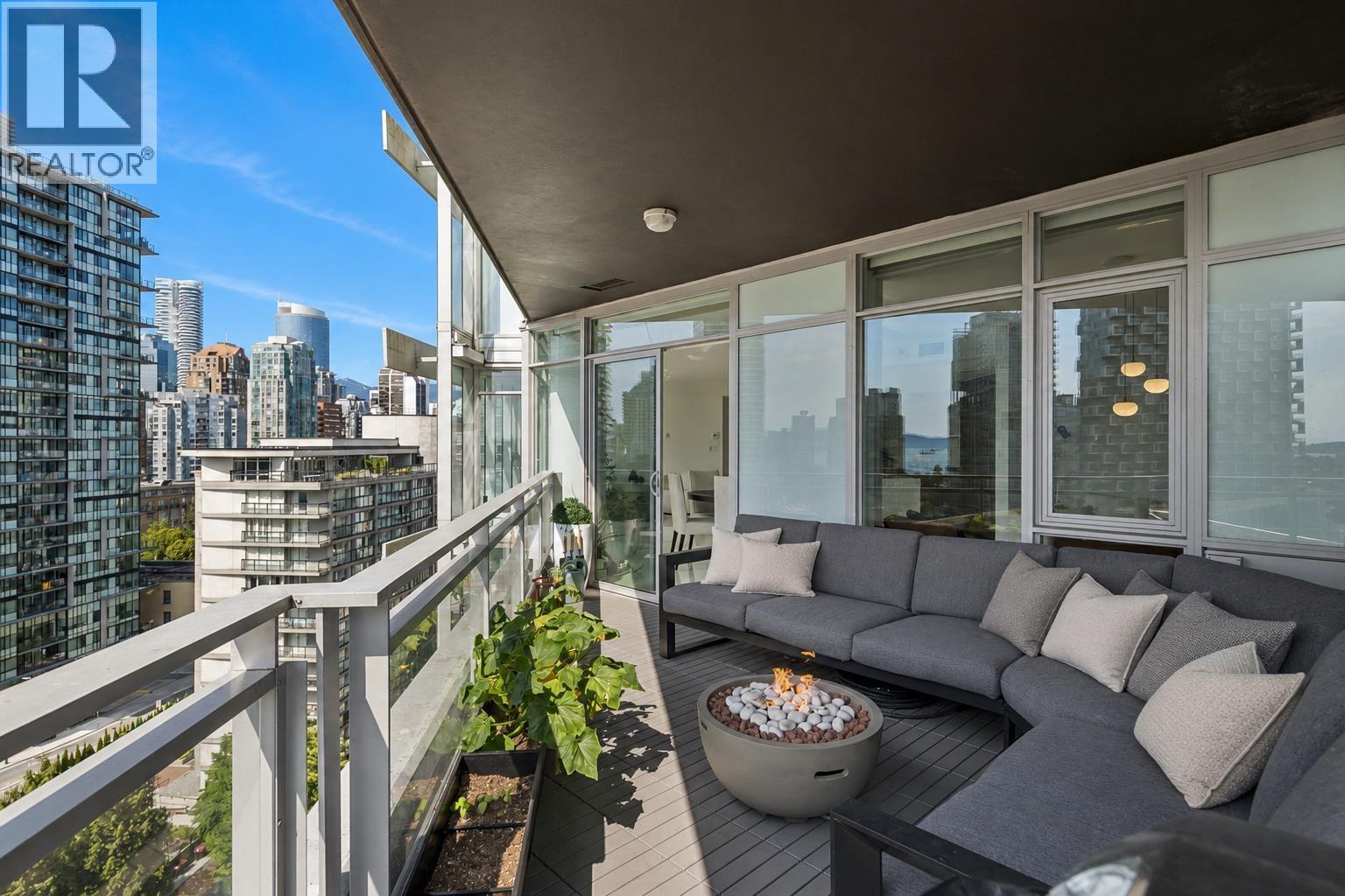 3 Bed, 3 Bath House for Sale in Vancouver – 1701 1372 SEYMOUR STREET, Vancouver – MLS# R3149684 - Image 83