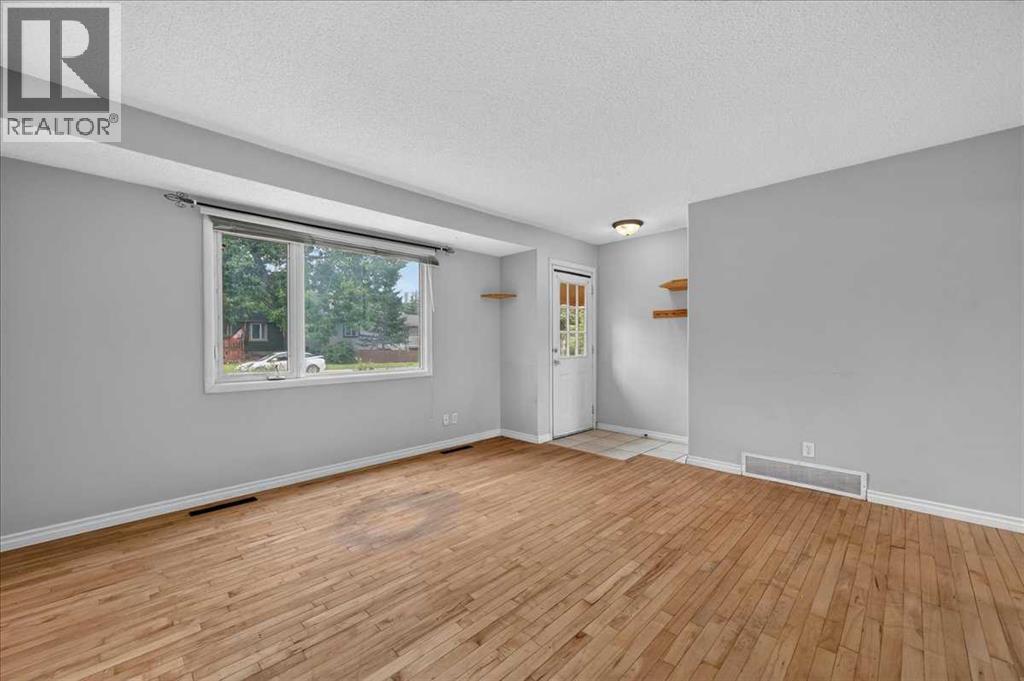 7804 34 Avenue NW - 6