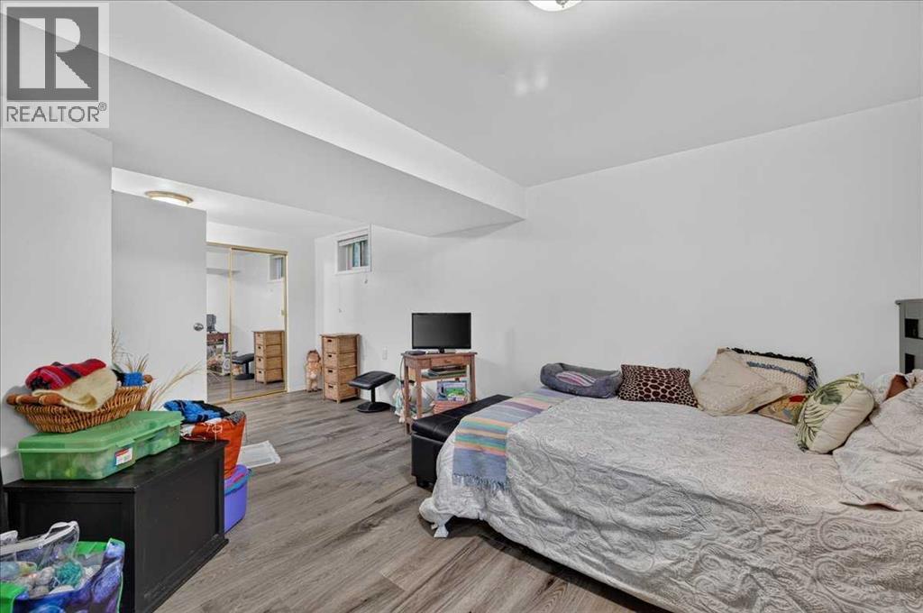 7804 34 Avenue NW - 32