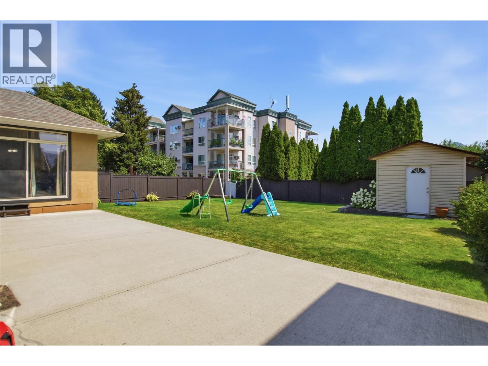 819 Arlington Court - 46