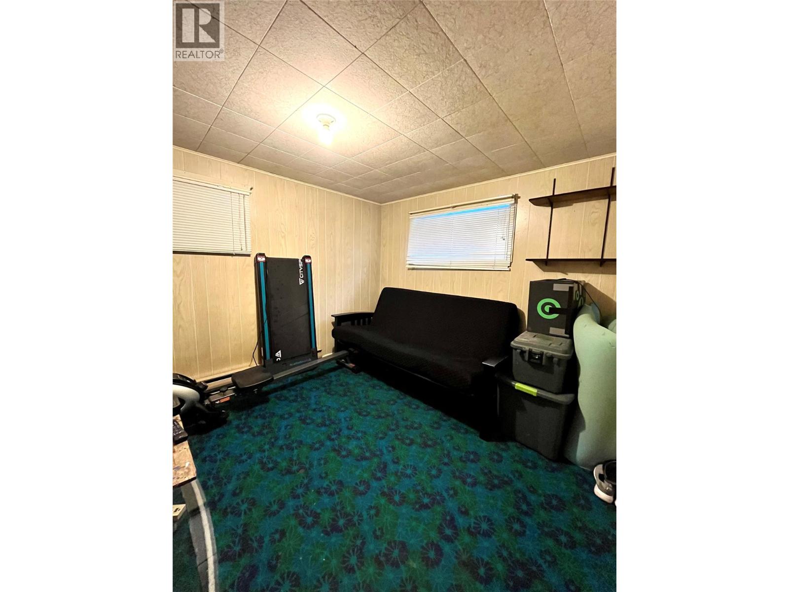 807 23 Highway N - 21