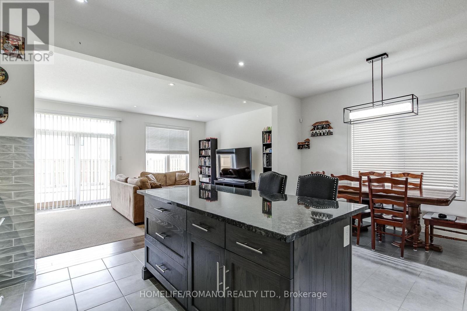 42 DALLAN DRIVE - 20