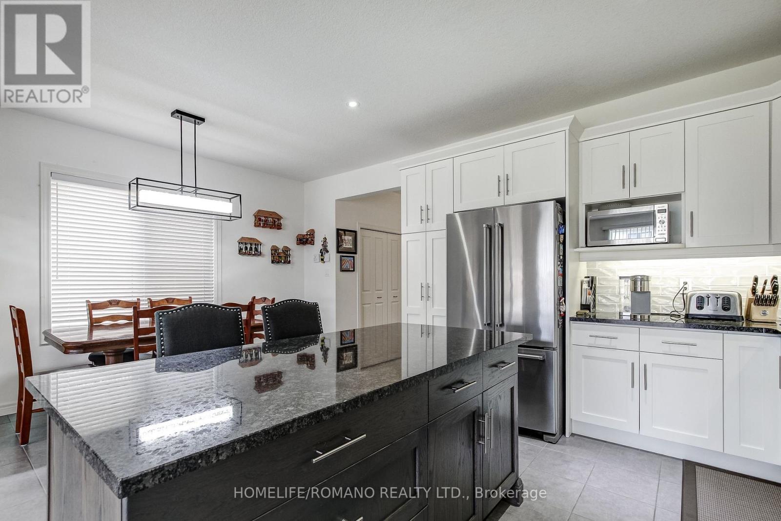 42 DALLAN DRIVE - 21