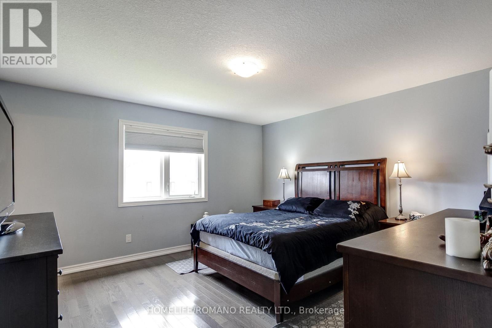 42 DALLAN DRIVE - 39