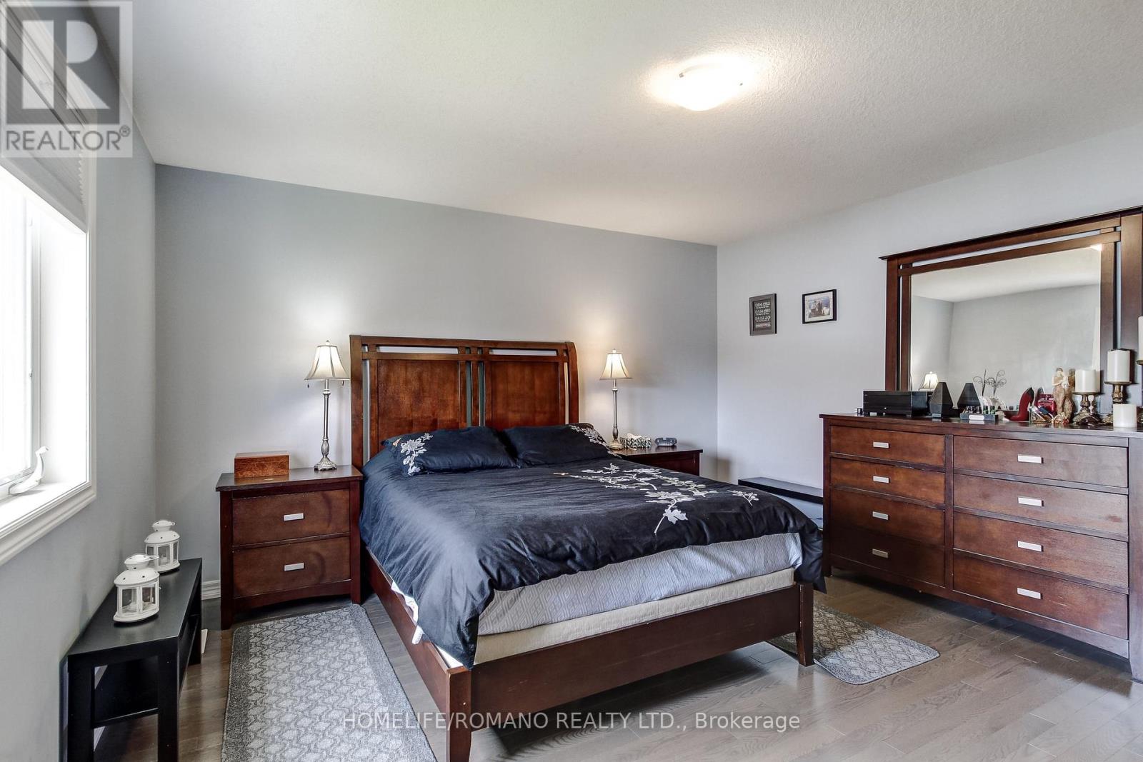 42 DALLAN DRIVE - 40