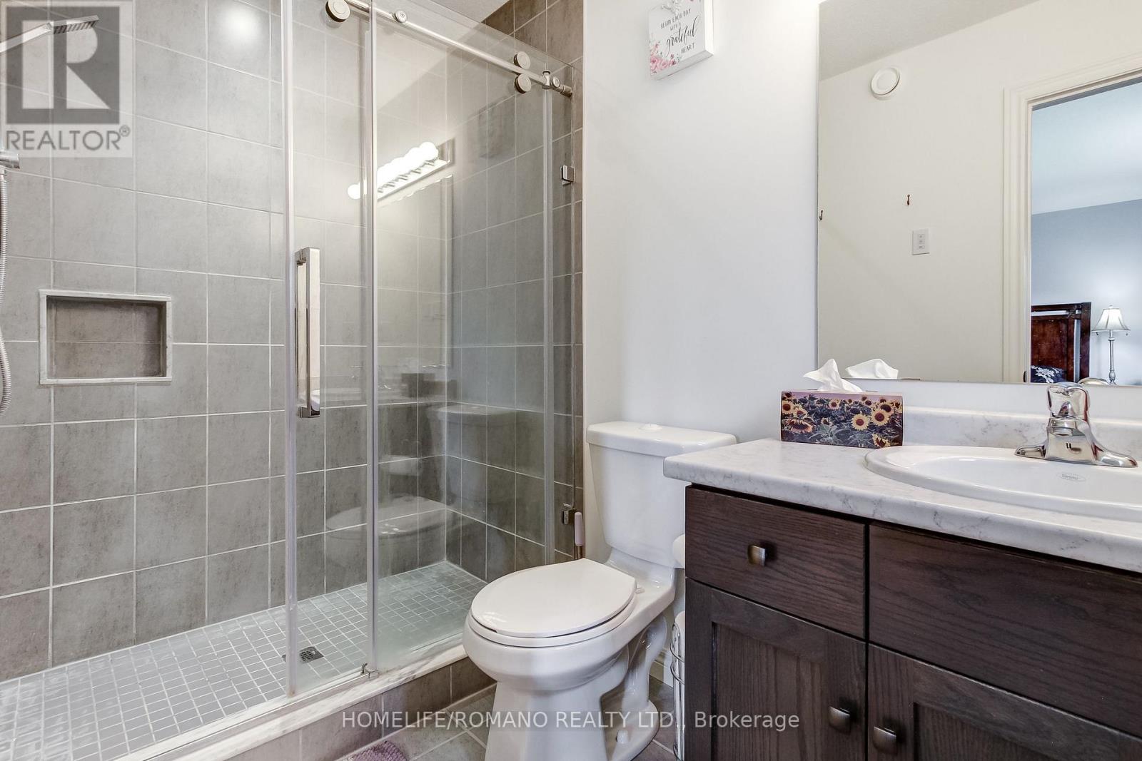 42 DALLAN DRIVE - 42