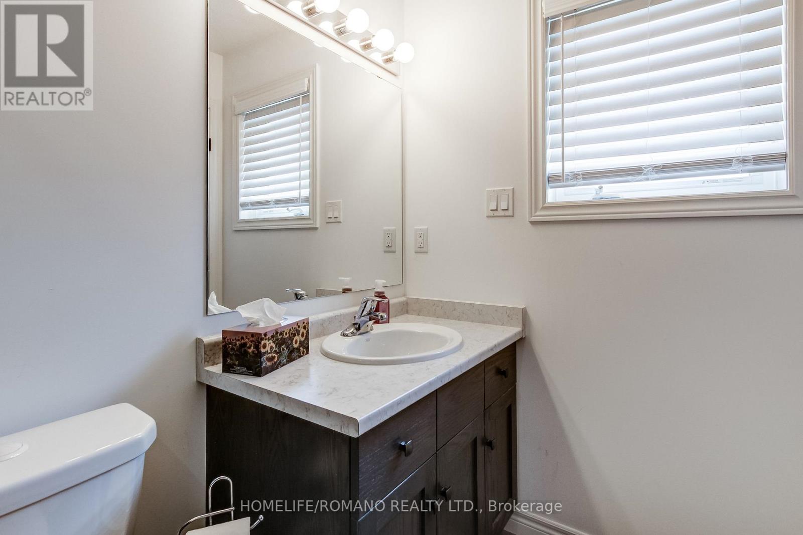 42 DALLAN DRIVE - 43