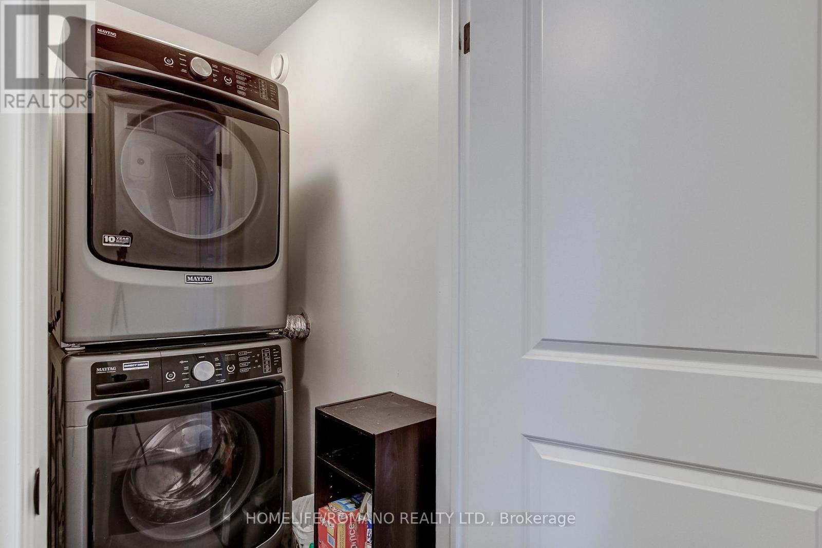 42 DALLAN DRIVE - 44