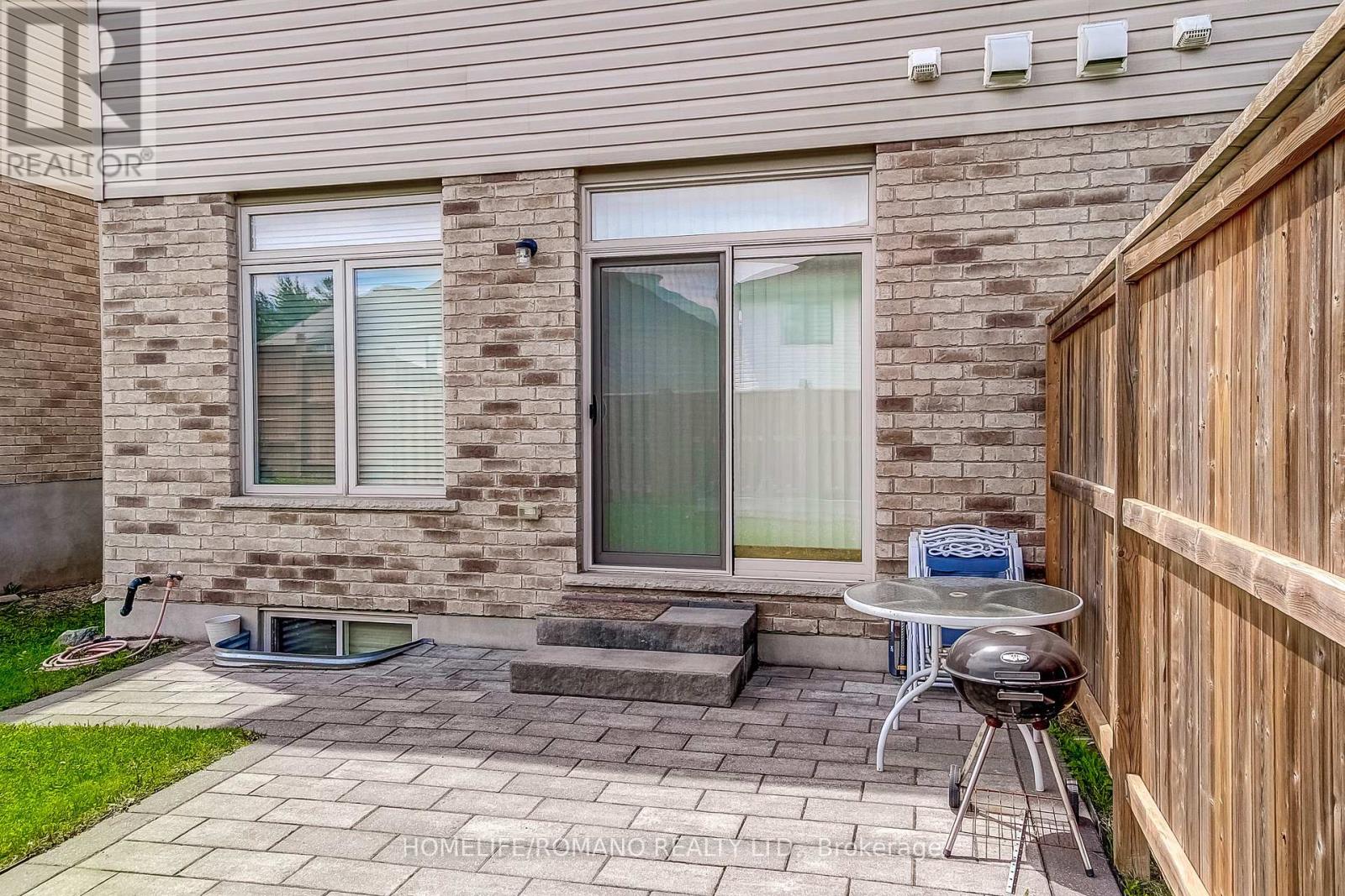 42 DALLAN DRIVE - 45