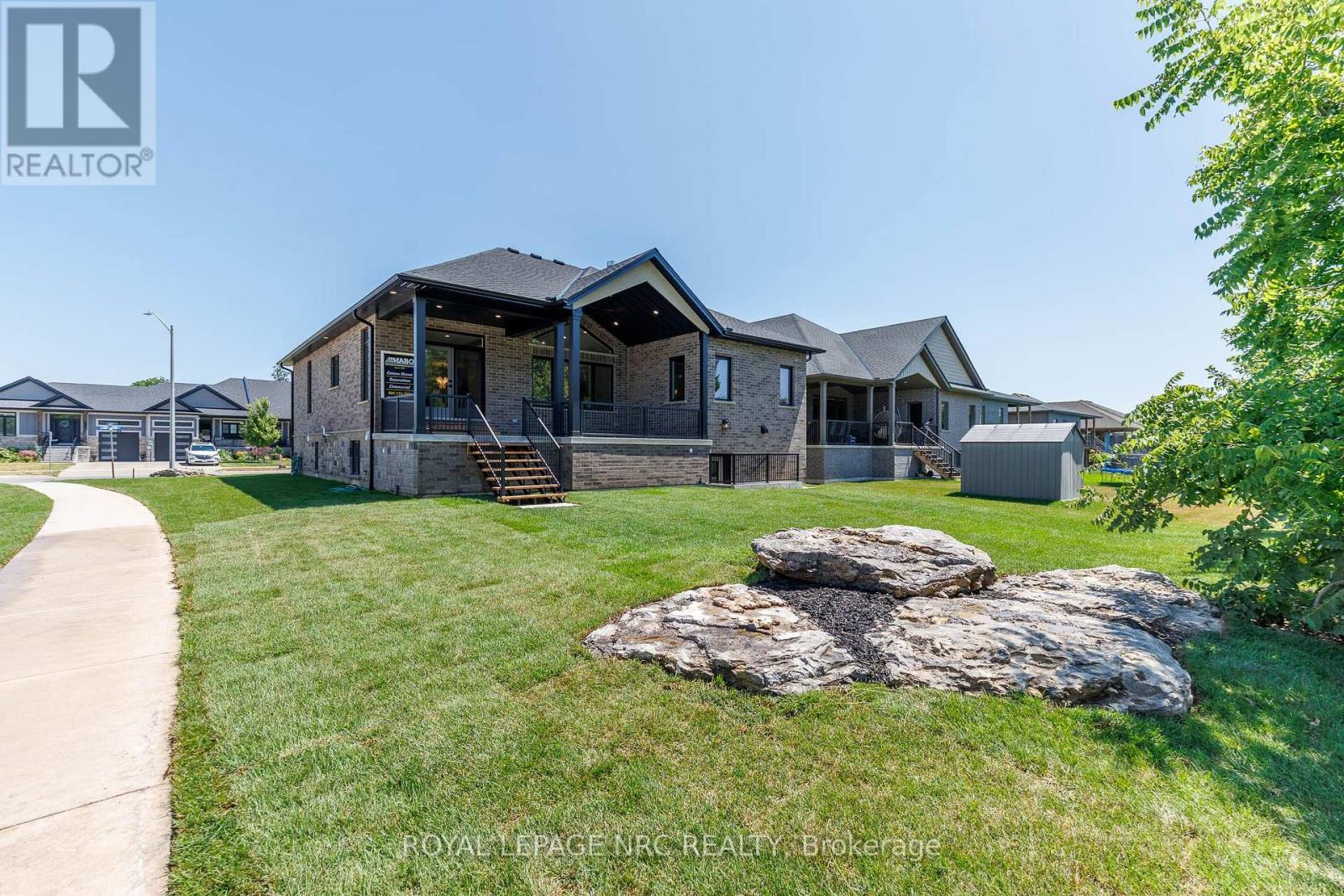 270 LANCASTER DRIVE - Image 48