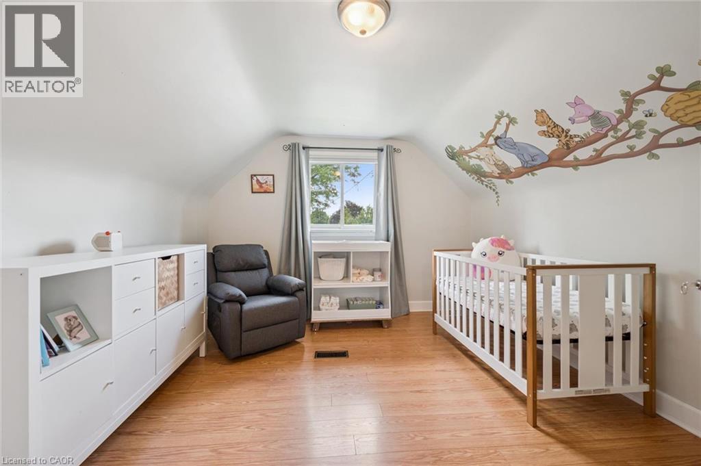 129 FLORENCE Avenue - 25