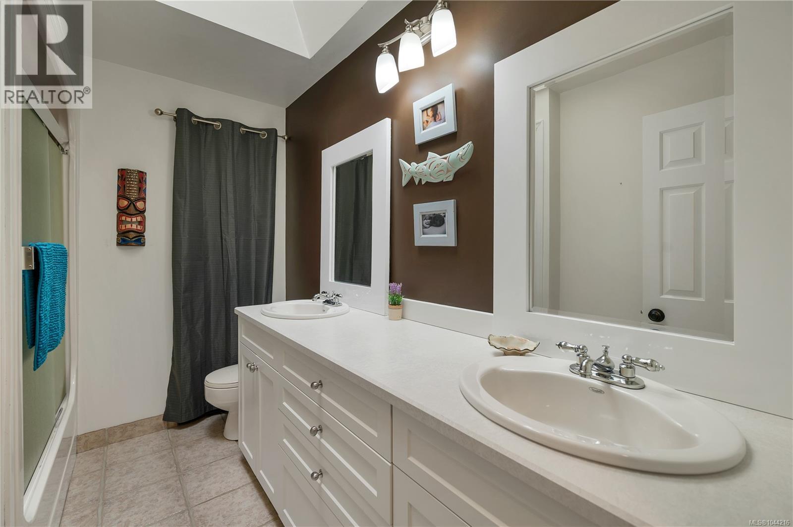 4675 Discovery Dr - Image 10