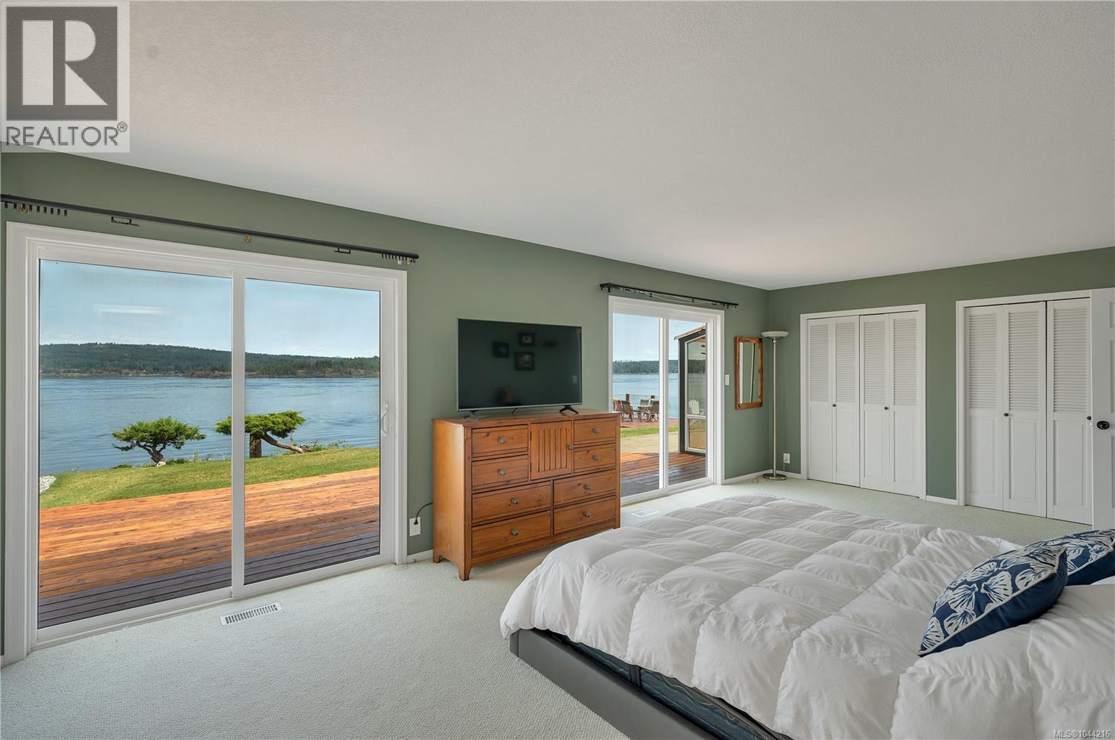 4675 Discovery Dr - 28