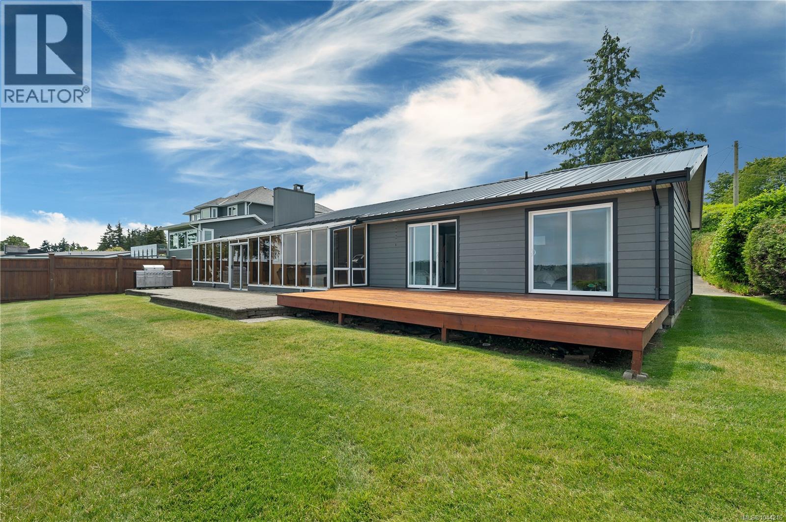 4675 Discovery Dr - Image 47