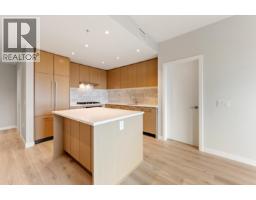 602 110 E 17th Street, North Vancouver, BC V7L0K4 Photo 7