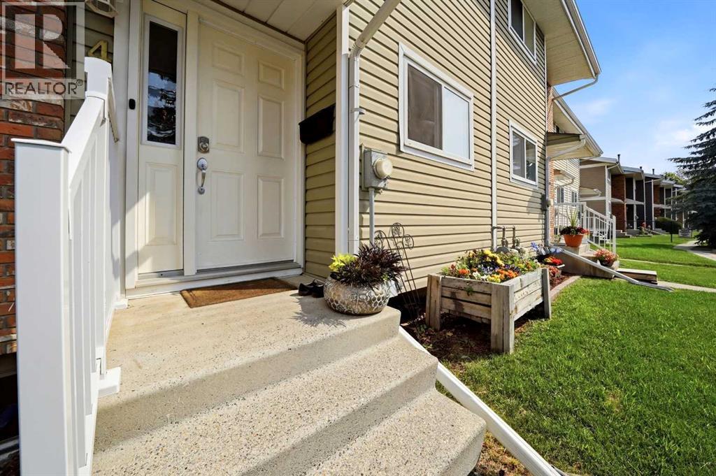 #4 5812 61 Street - 4