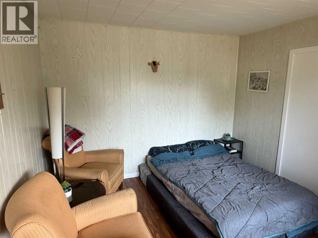 208 2 Street S - Image 3
