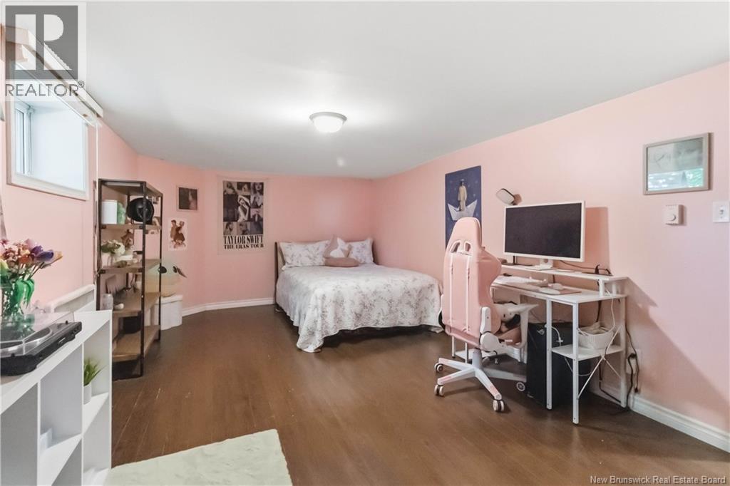 1 Basswood Court - Image 21