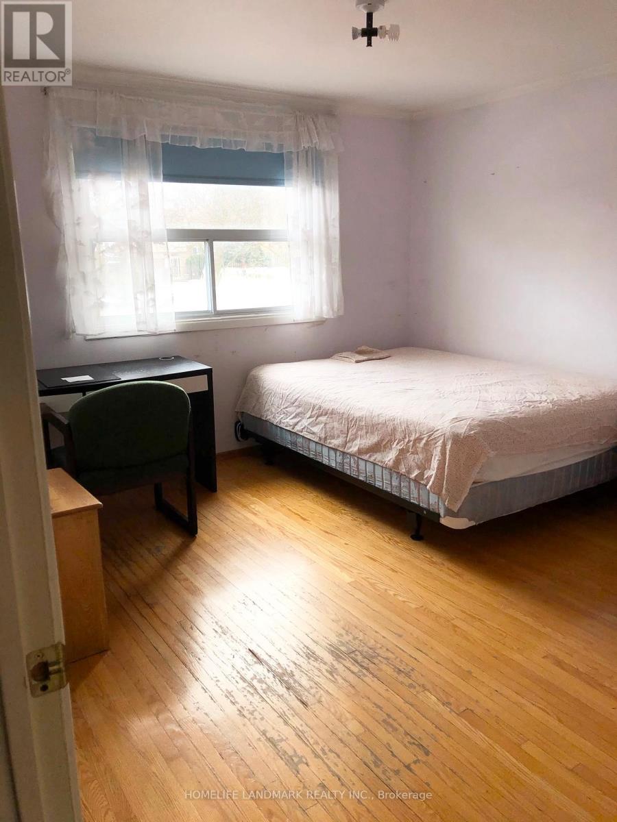 105 WHITEHORN CRESCENT - 5