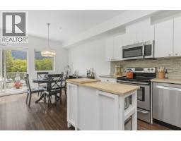 306 38142 Cleveland Avenue, Squamish, BC V8B0A4 Photo 9