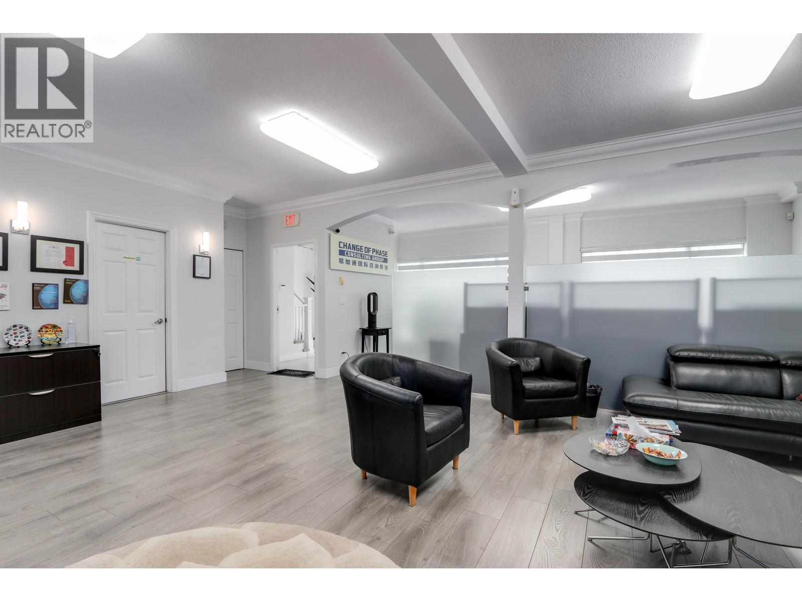 Photo of 339 17 FAWCETT ROAD 20