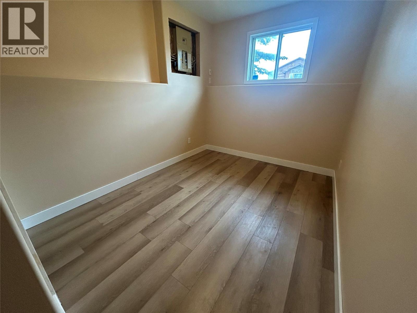 156 VALLEYVIEW Crescent - Image 7