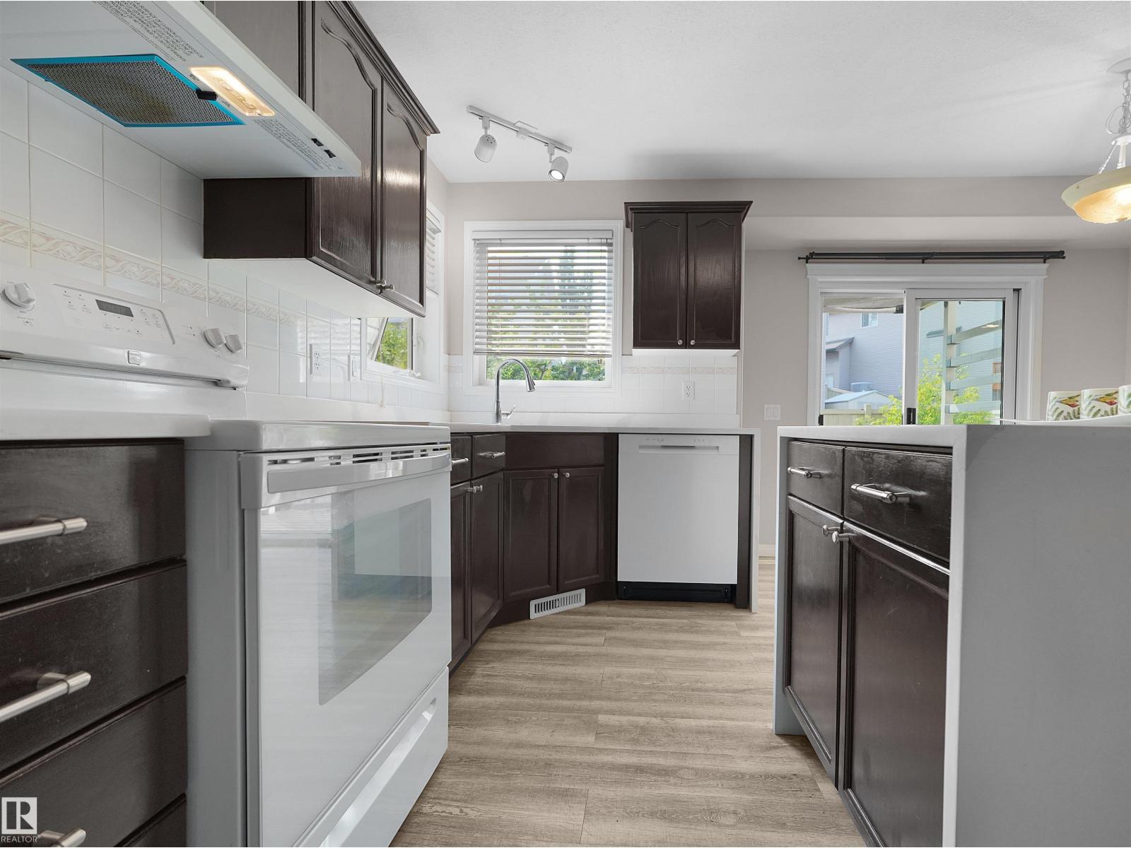 614 LAYTON CT NW - Image 16