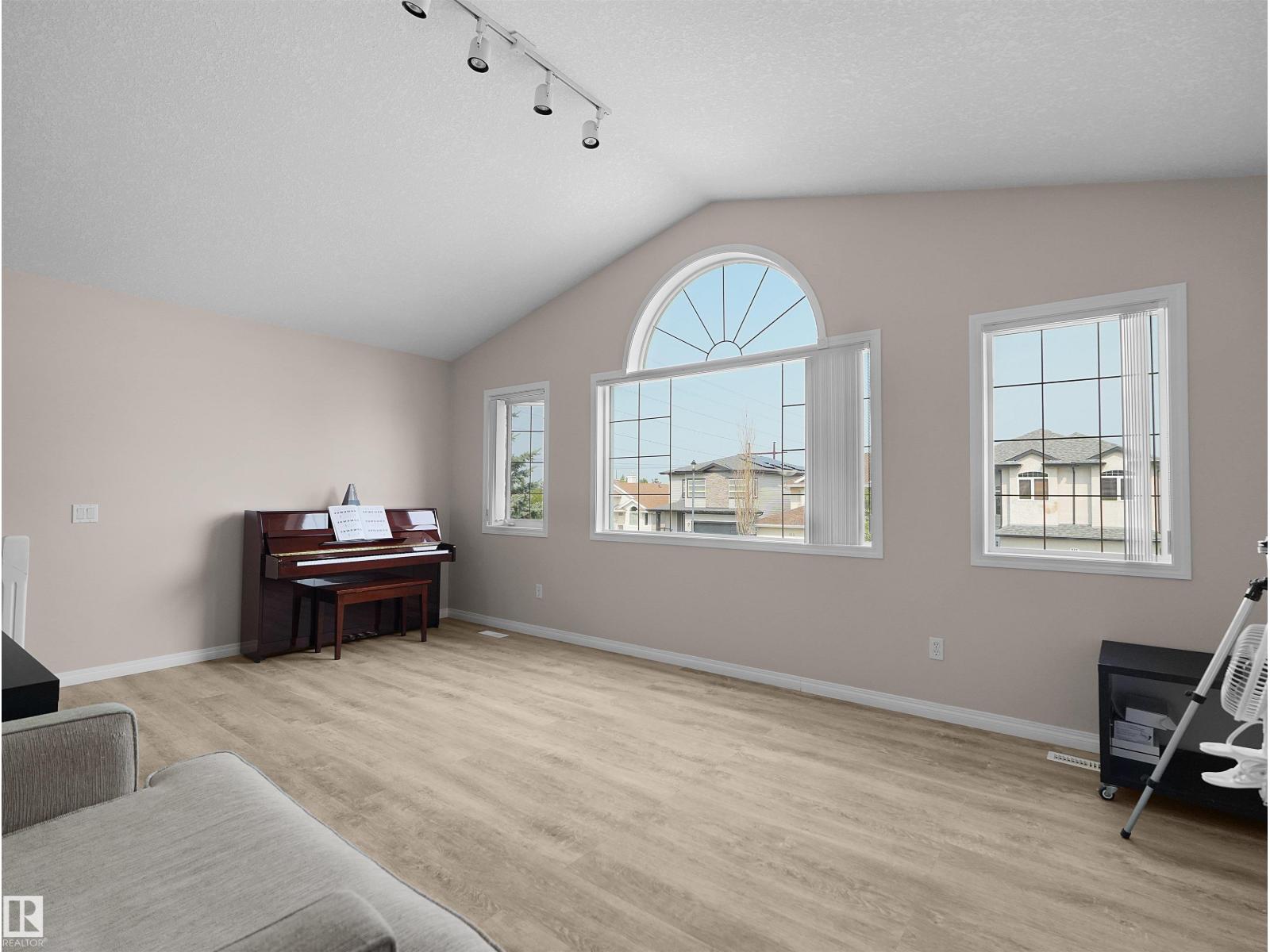 614 LAYTON CT NW - Image 19