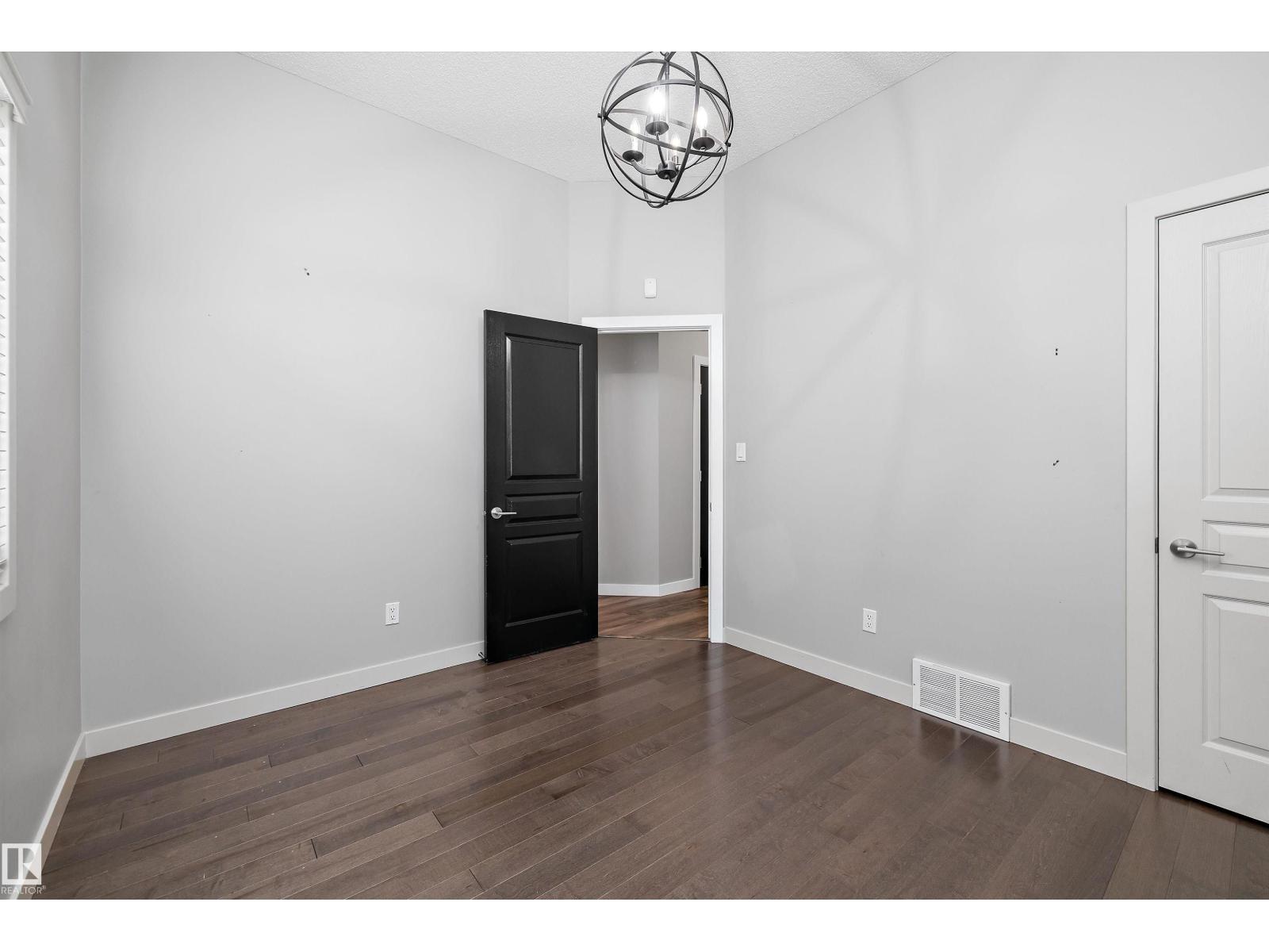 4044 CROWSNEST CR - 25