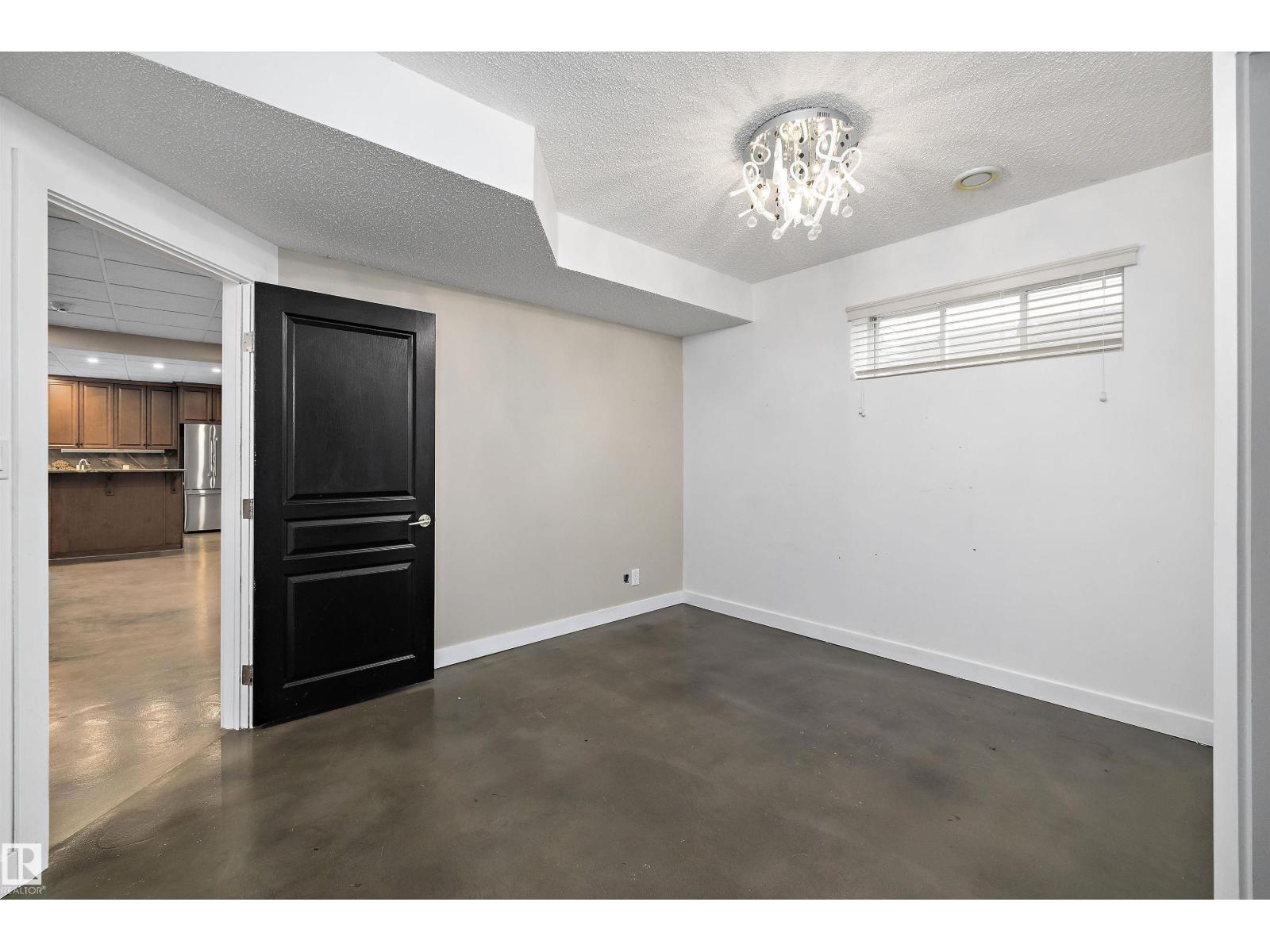 4044 CROWSNEST CR - 36