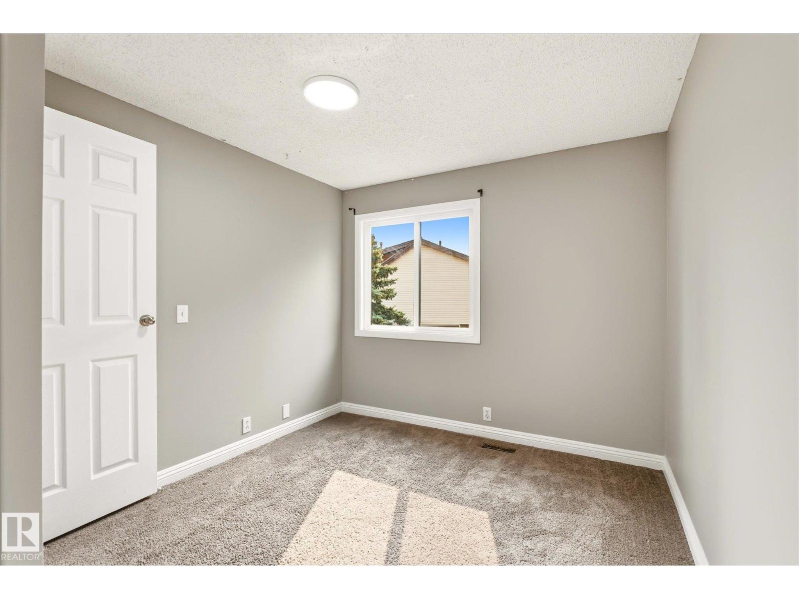 #2 13833 30 ST NW - 26