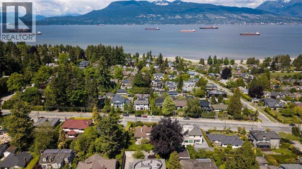 4 Bed, 2 Bath House for Sale in Vancouver – 4674 W 4TH AVENUE, Vancouver – MLS# R3149713