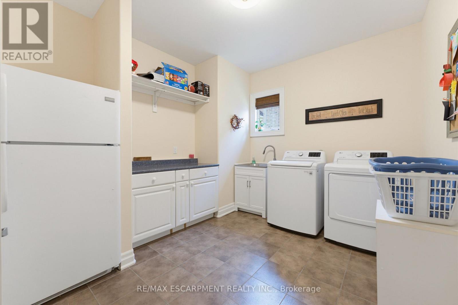 60 DONJON BOULEVARD - Image 16