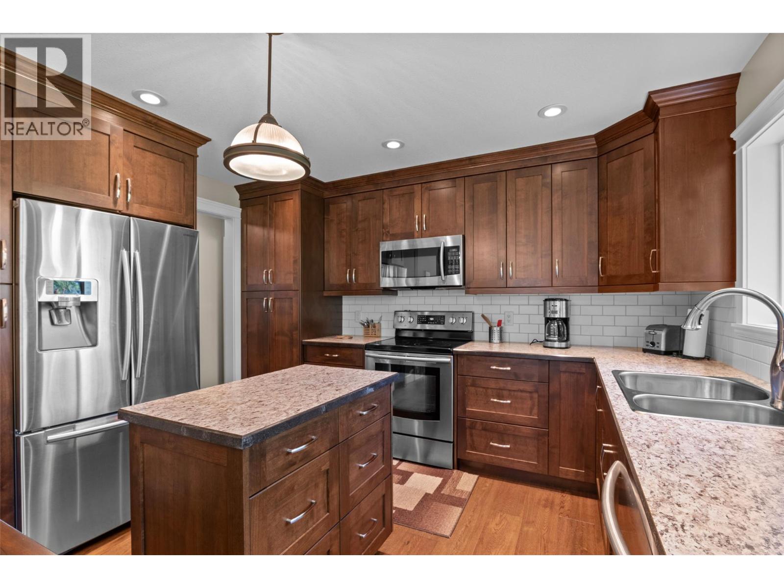#39 4498 Squilax Anglemont Road - 13