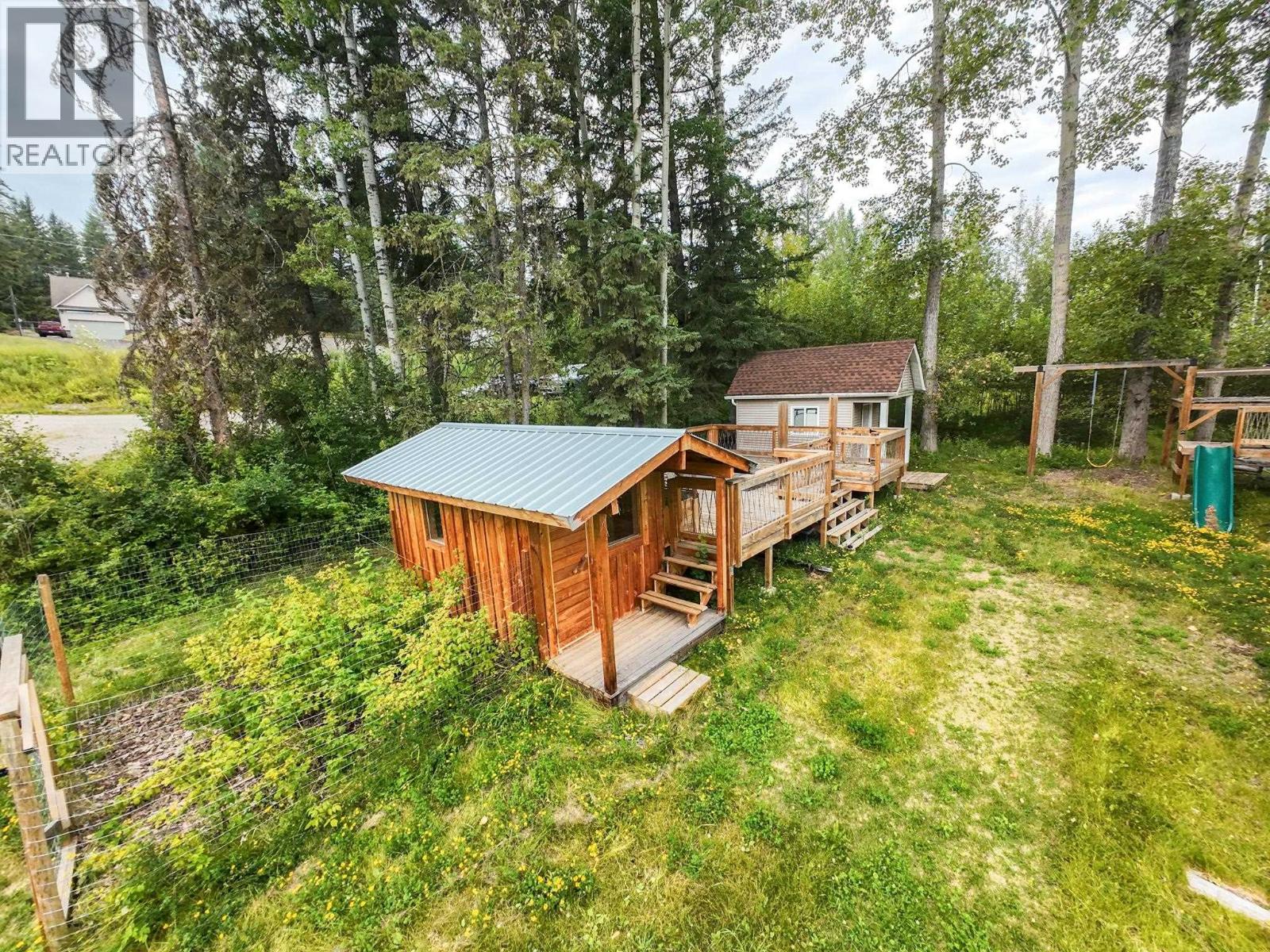 380 DENNIS ROAD - 31