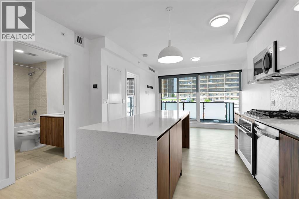 310, 327 9A Street NW, Sunnyside, Calgary photo 3