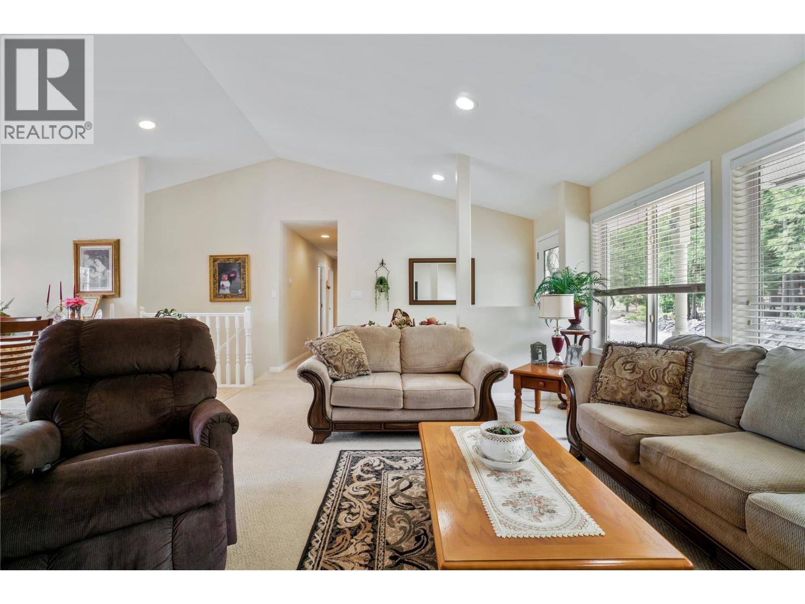 1406 Huckleberry Drive - 15