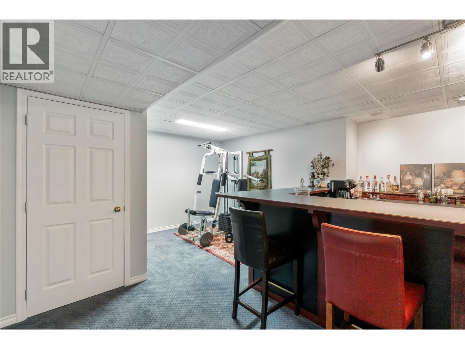 1406 Huckleberry Drive - 34