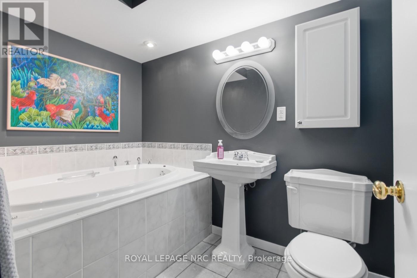 182 LEASIDE DRIVE - Image 24