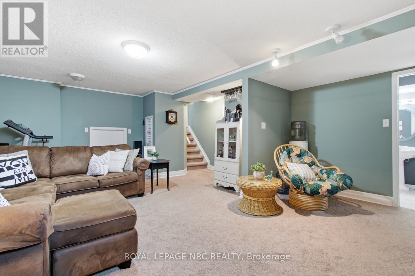 182 LEASIDE DRIVE - Image 22