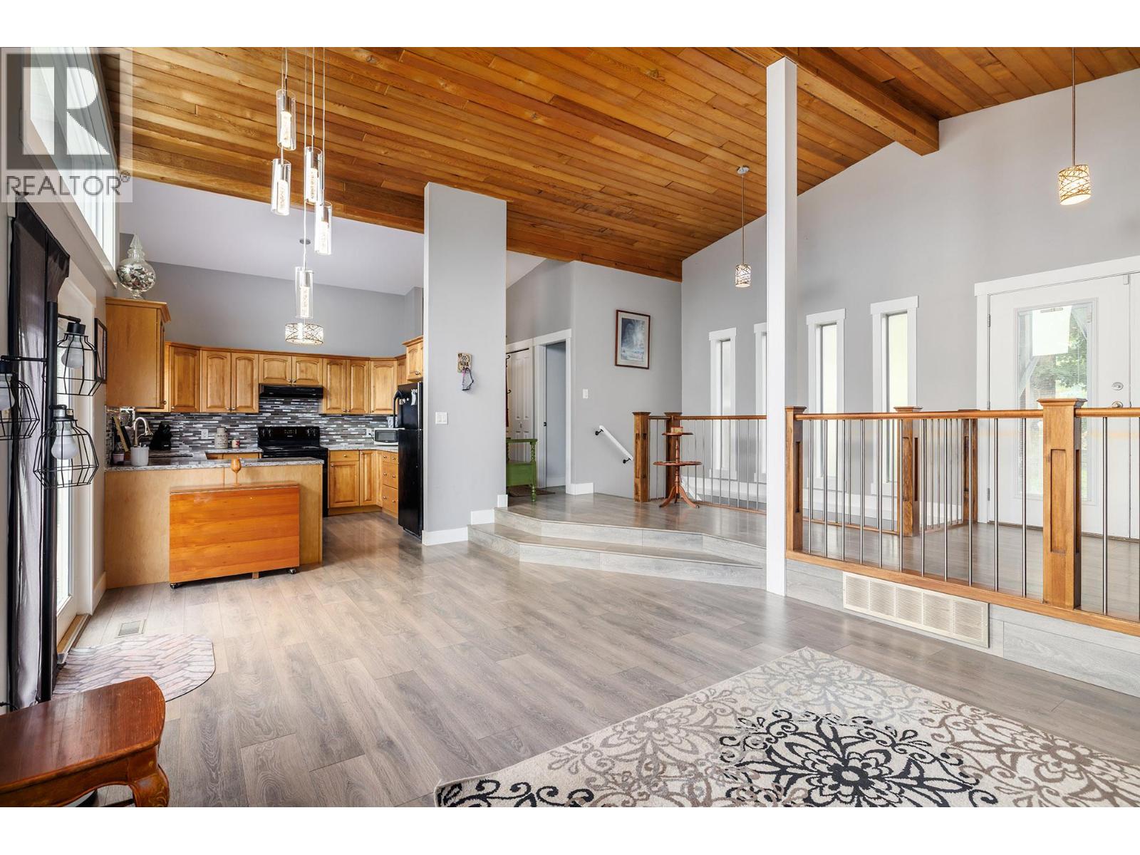 11591 Artela Drive - 5