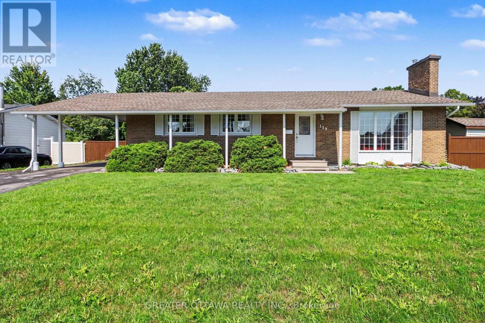 139 ABBEYHILL DRIVE - 1