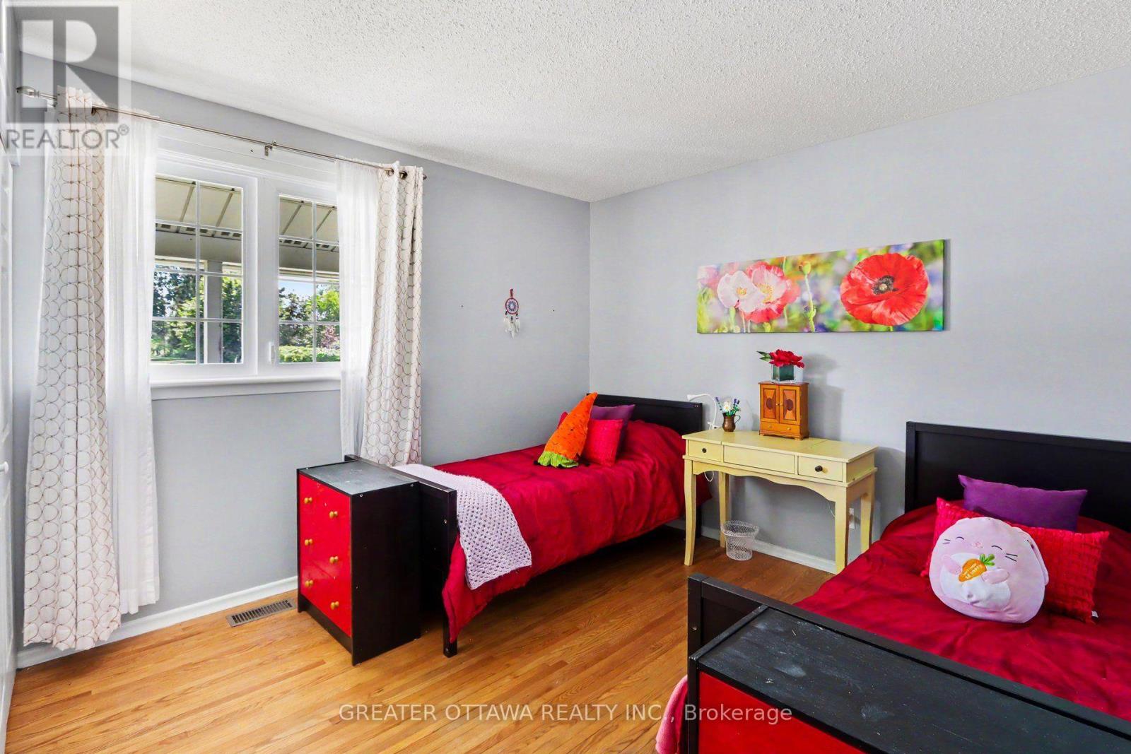 139 ABBEYHILL DRIVE - 12