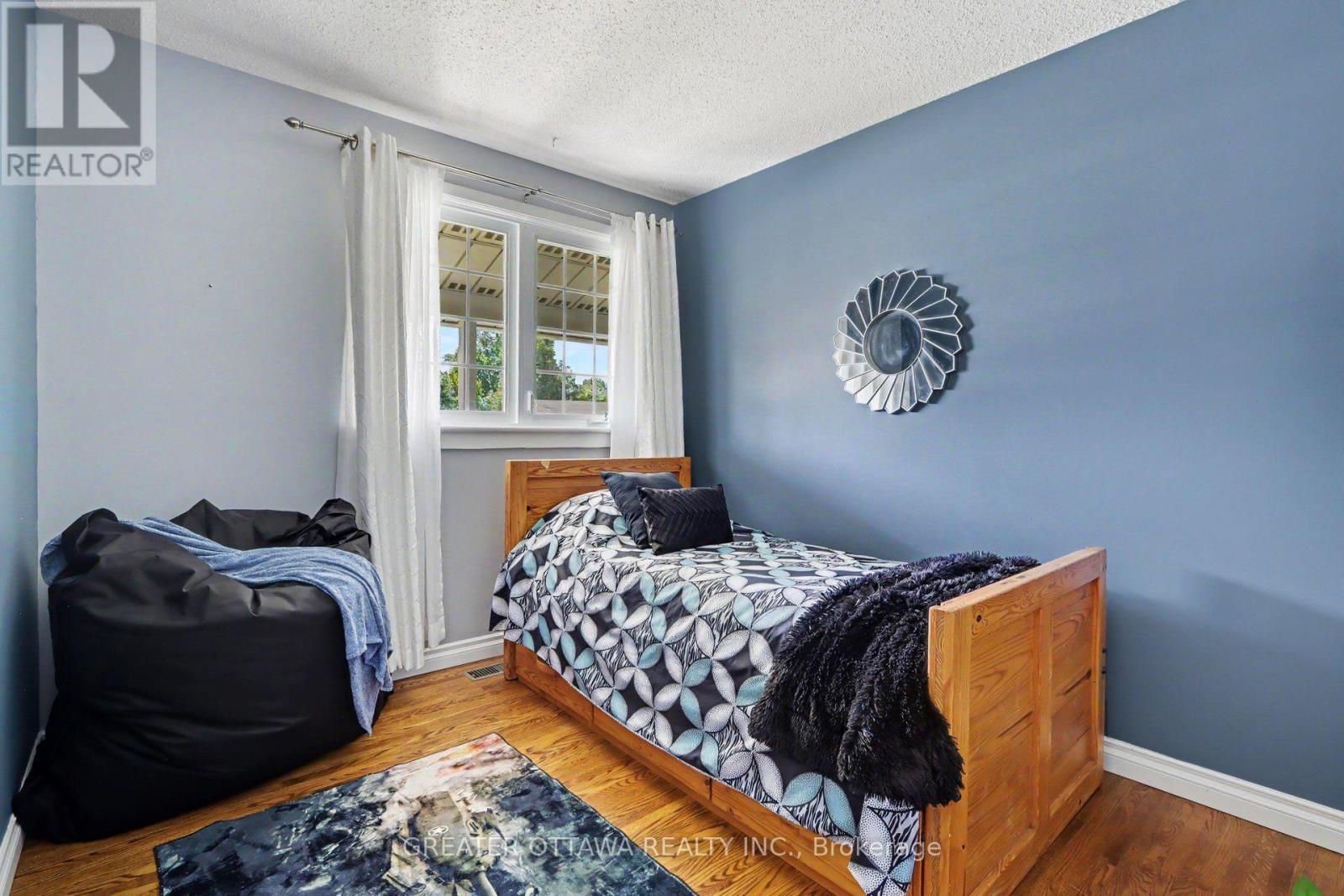 139 ABBEYHILL DRIVE - 13