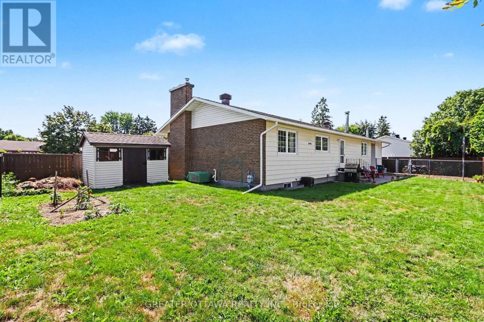 139 ABBEYHILL DRIVE - 2