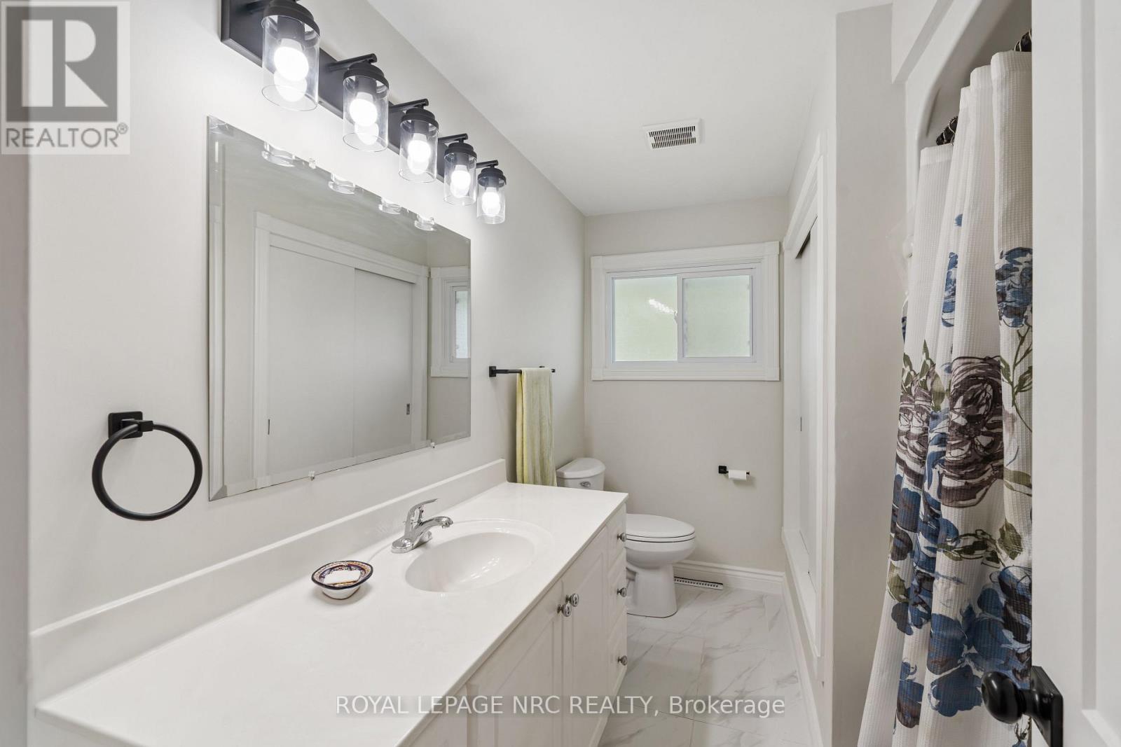 245 RIVERVIEW BOULEVARD - Image 18
