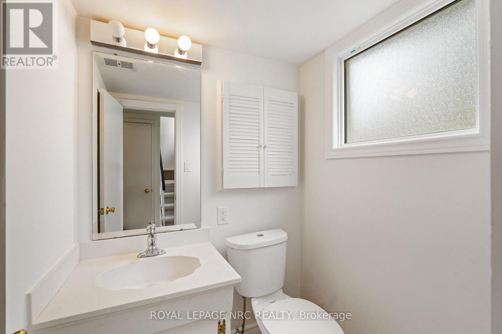 245 RIVERVIEW BOULEVARD - 29