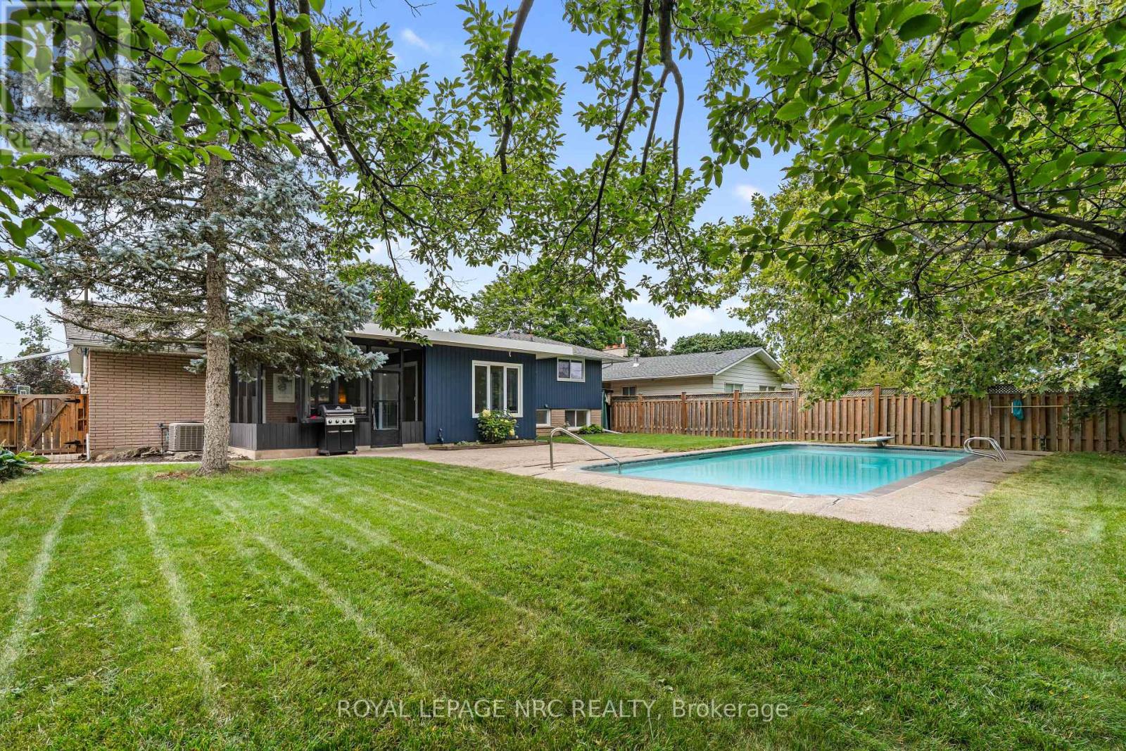245 RIVERVIEW BOULEVARD - Image 35