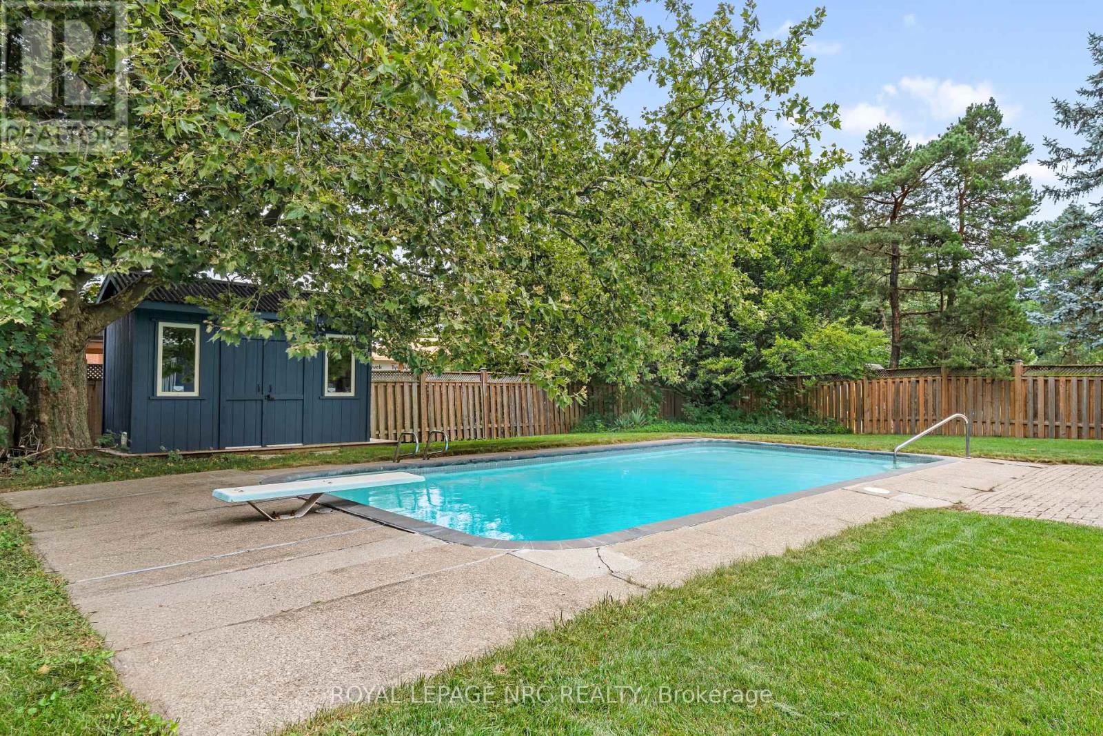 245 RIVERVIEW BOULEVARD - Image 39